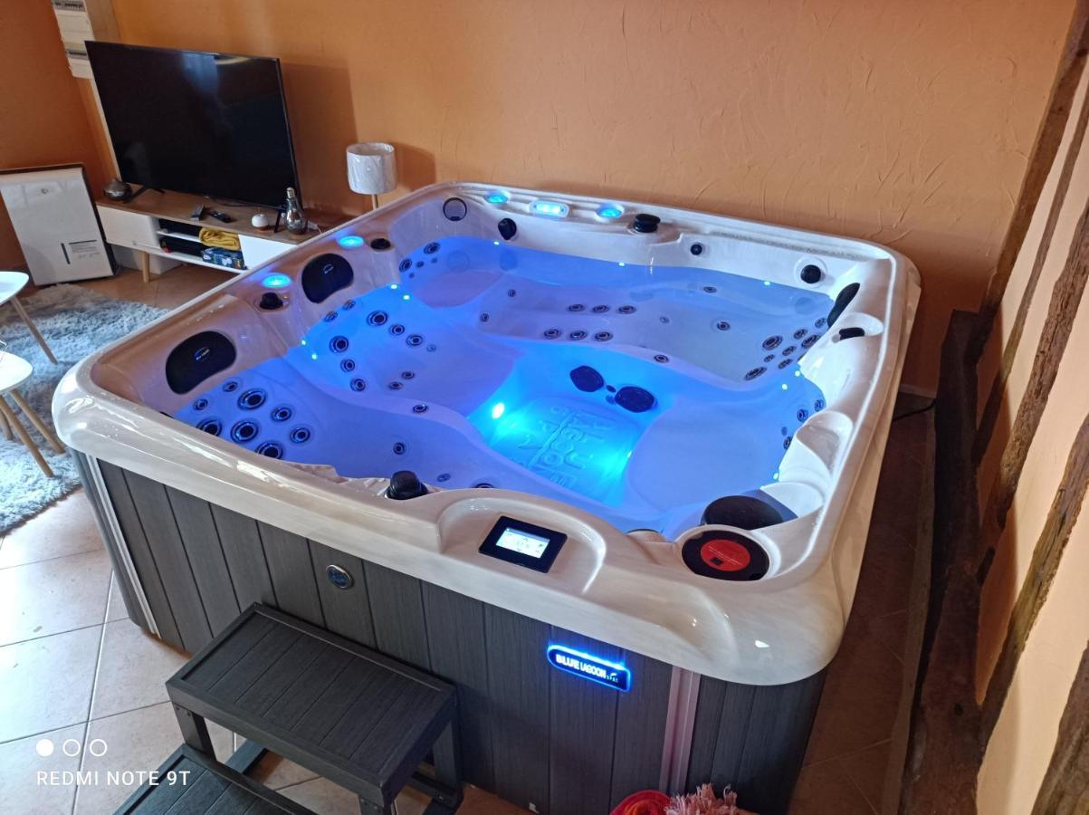 Sauna & Double Jacuzzi Interieur Et Sous Les Etoiles 1H30 Paris Ladon Экстерьер фото